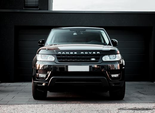 Aston Martin DBX707 2024